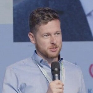 Interação alimentação-micróbio-hospedeiro na saúde do recém-nascido prematuro