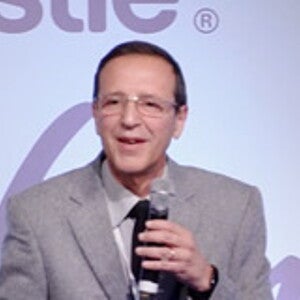 Como manejar lactentes com regurgitação (videos)